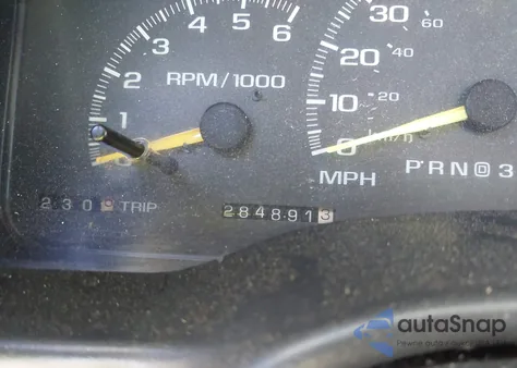 1998 Chevrolet C1500 Fleetside z USA, uszkodzony, nr VIN 2GCEC19M7W1274656